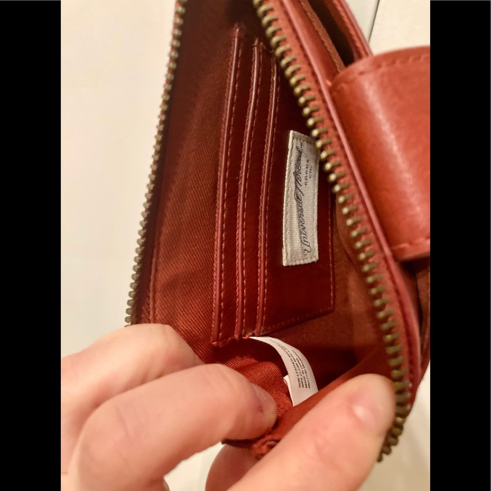 Rust-Colored Universal Thread Wristlet - image 5